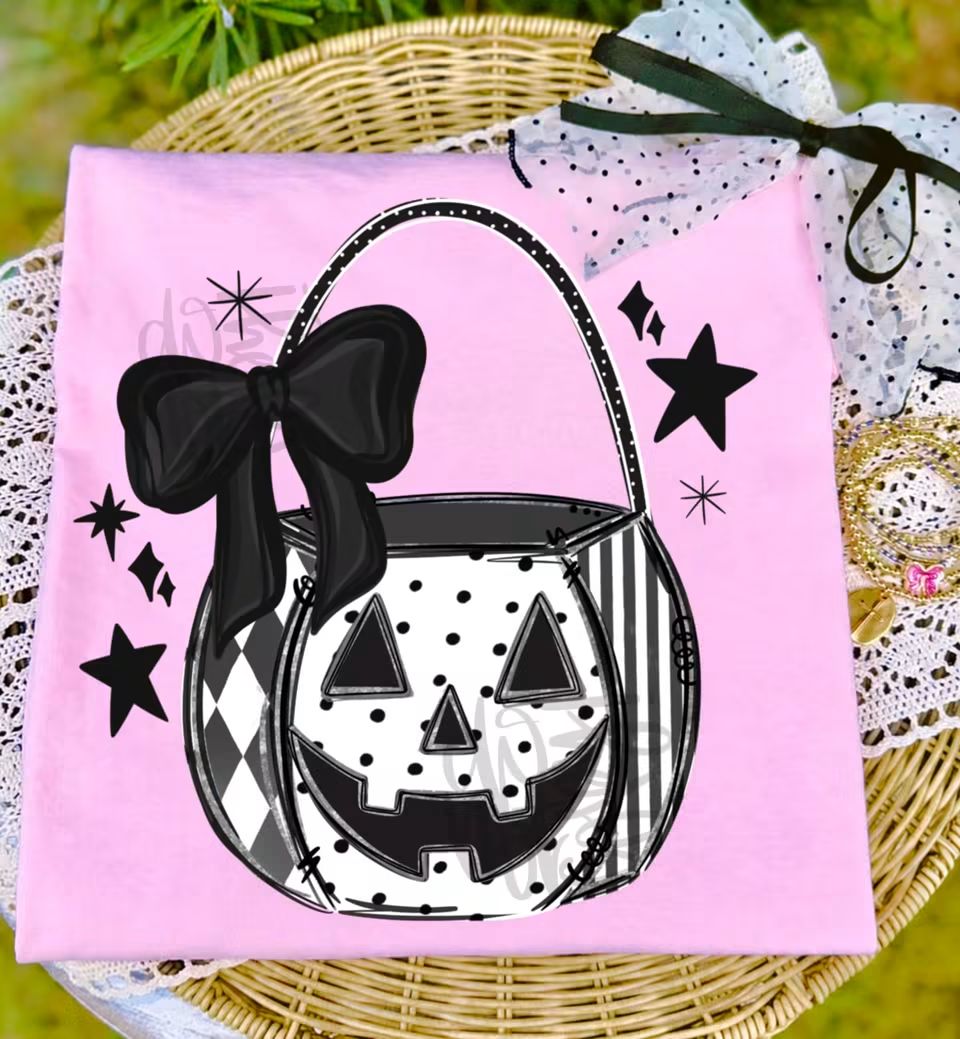 Treat bucket tee
